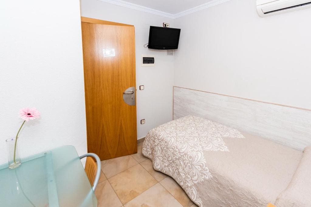 Single Room room - Image 3