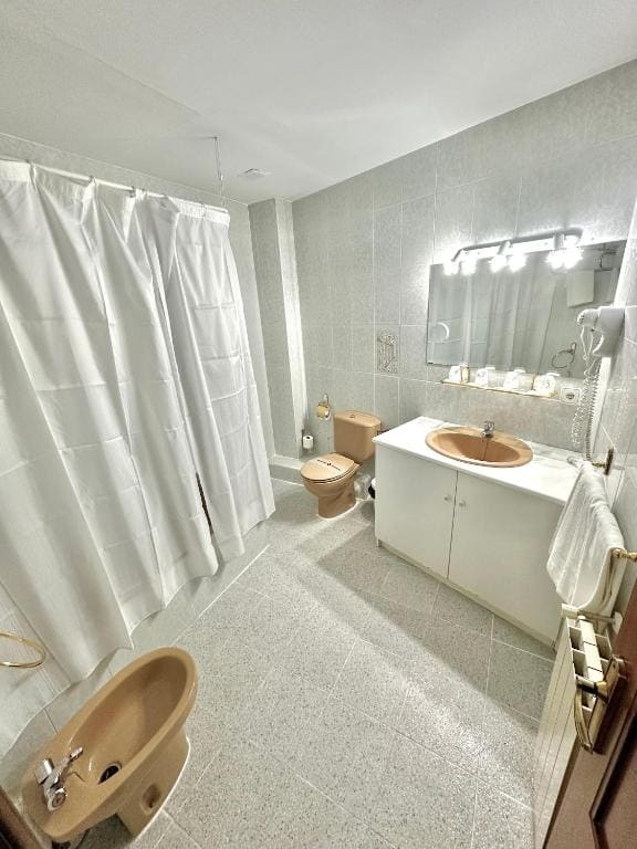 Quadruple Room room - Image 1