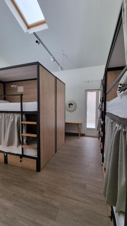 12 Beds in Mixed Dormitory Room room - Image 2