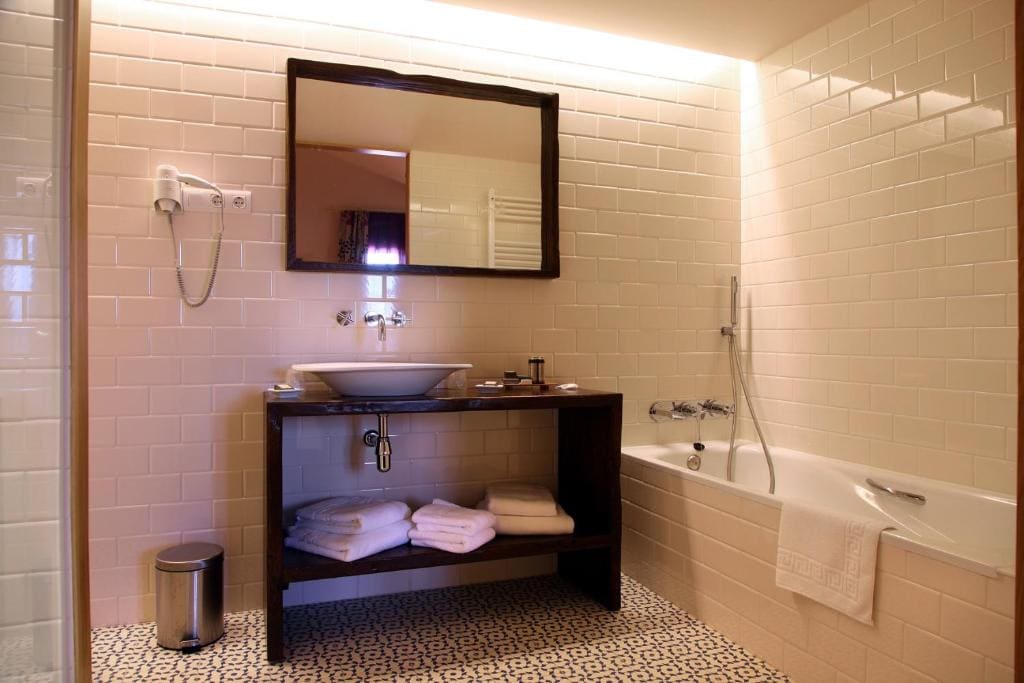 Superior Double Room room - Image 2