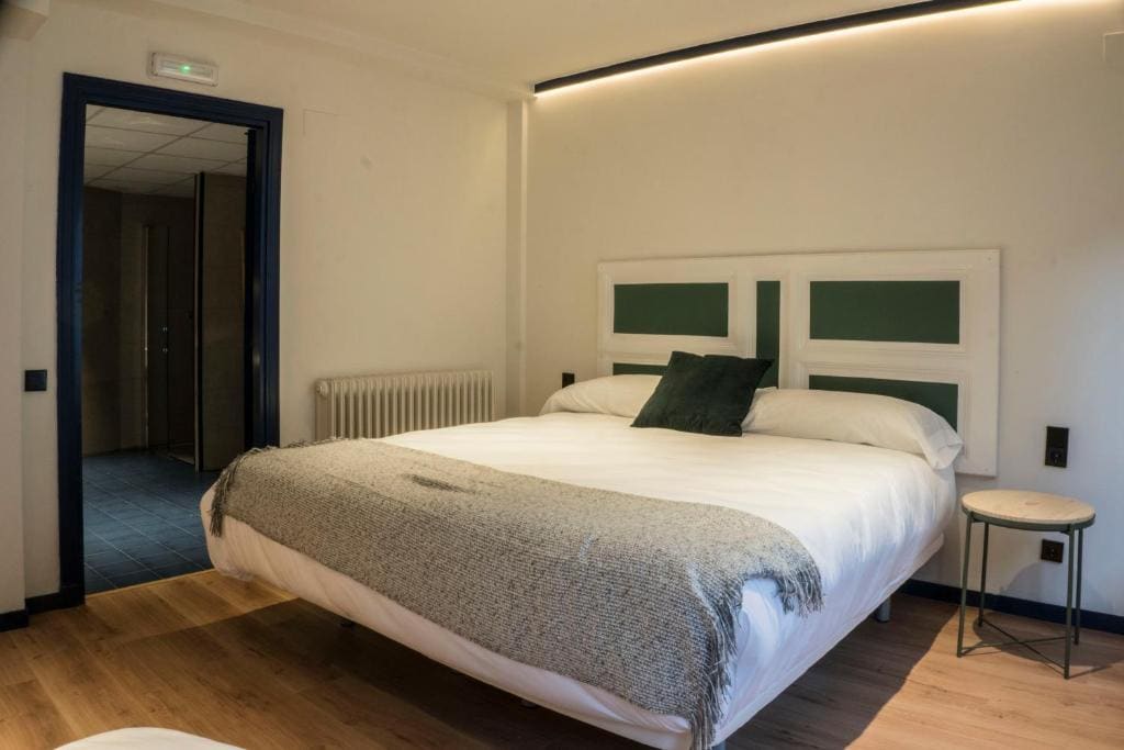 Family Room room - Image 1