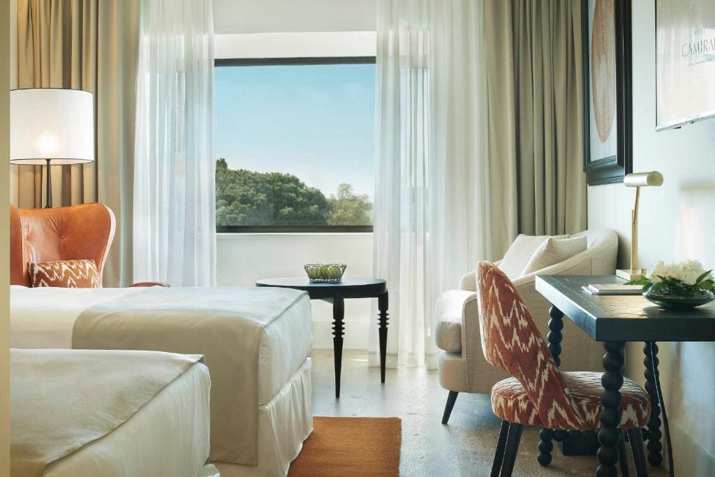 Superior Deluxe Room room - Image 1