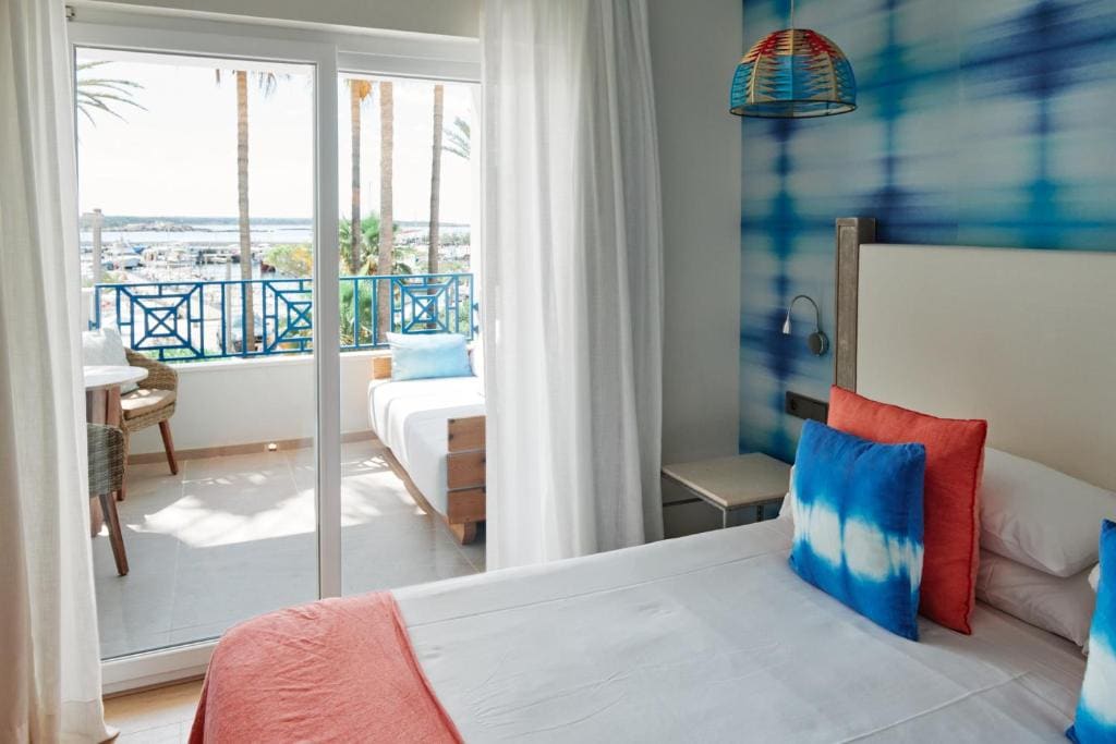 Superior Double or Twin Room with Sea View room - Image 1