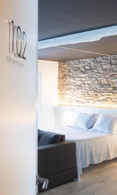 Junior Suite with Garden View room - Image 3