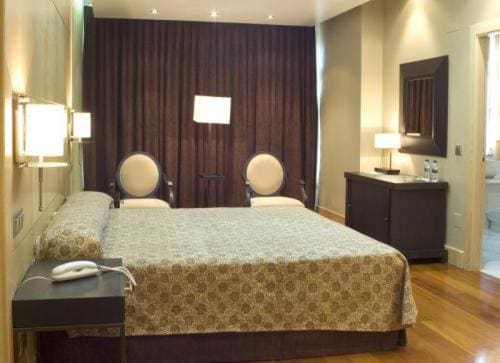 Double or Twin Room room - Image 3