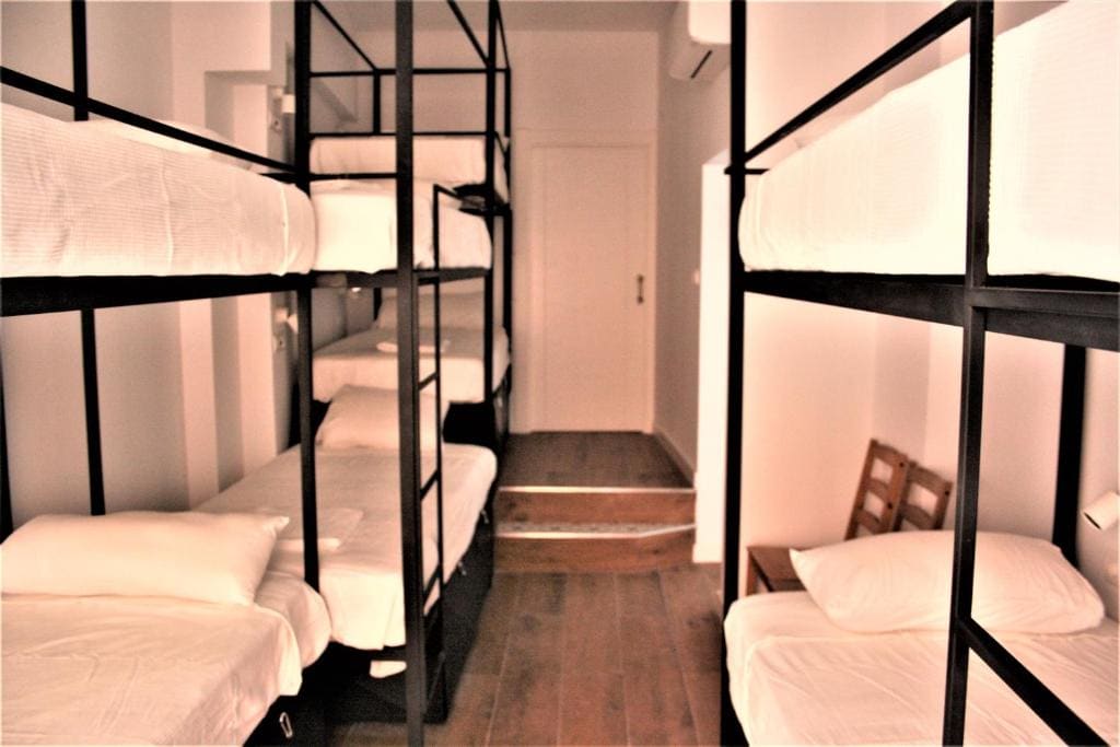Family Room with Private Bathroom room - Image 2