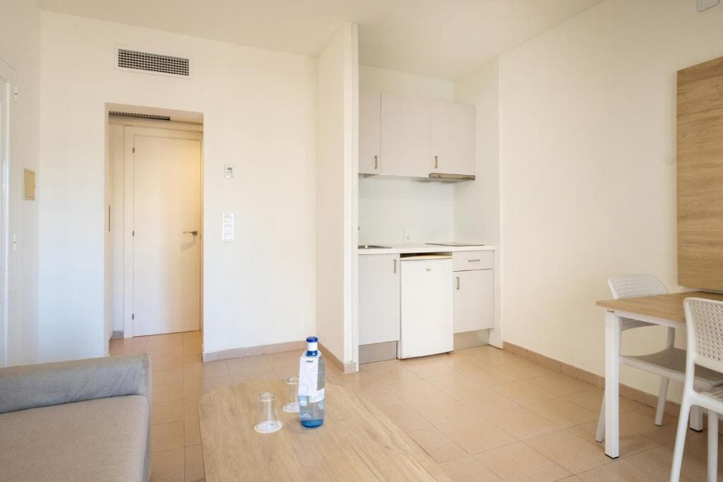 One-Bedroom Apartment room - Image 3