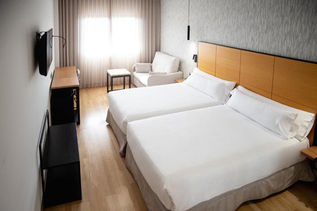 Twin Room for 1-2 people room - Image 3
