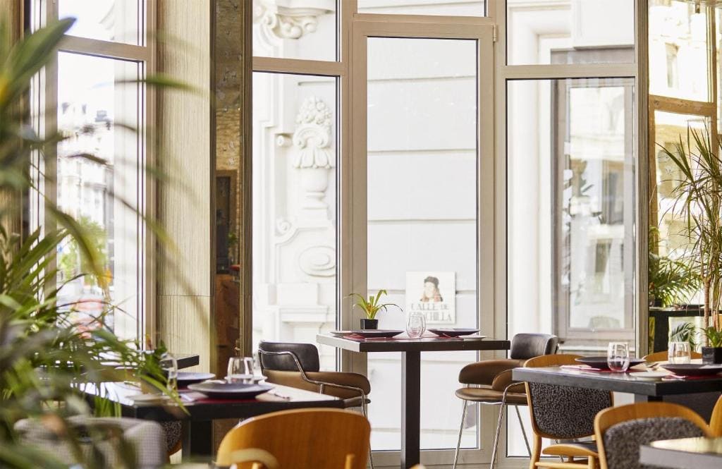 King Room with Terrace and Gran Via View room - Image 3