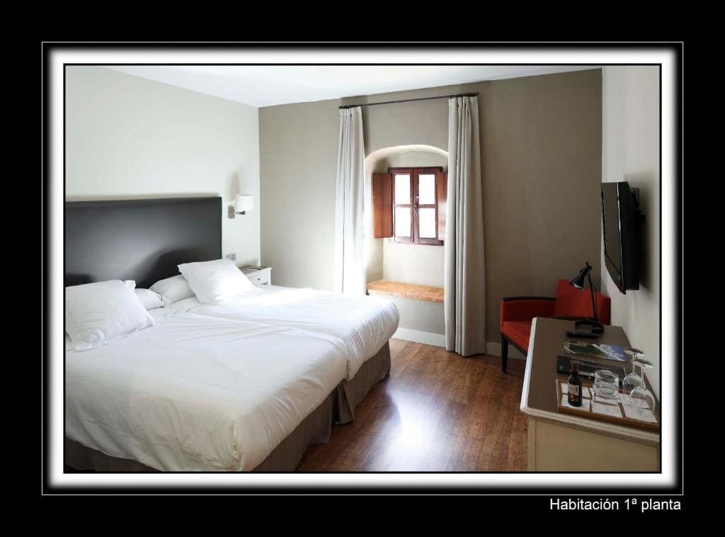 Double or Twin Room room - Image 2