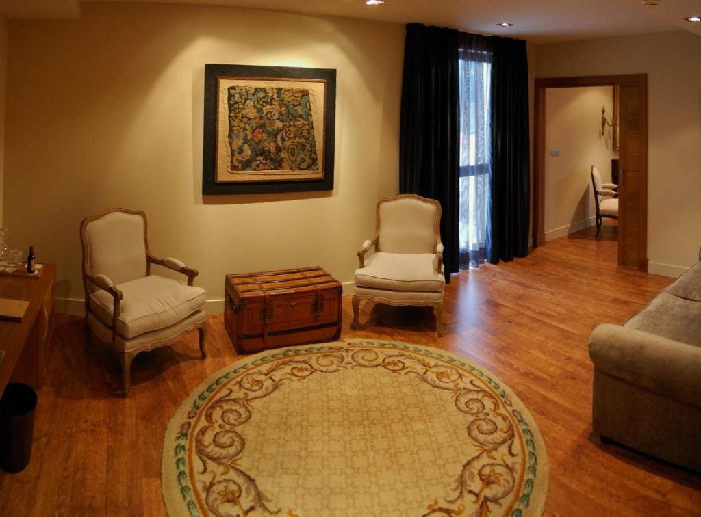Suite room - Image 2