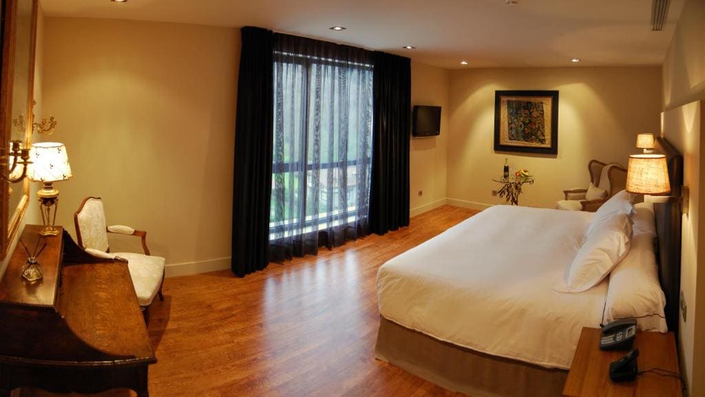 Suite room - Image 3