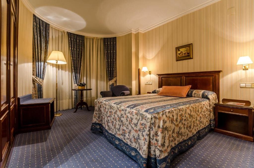 Double or Twin Room room - Image 2