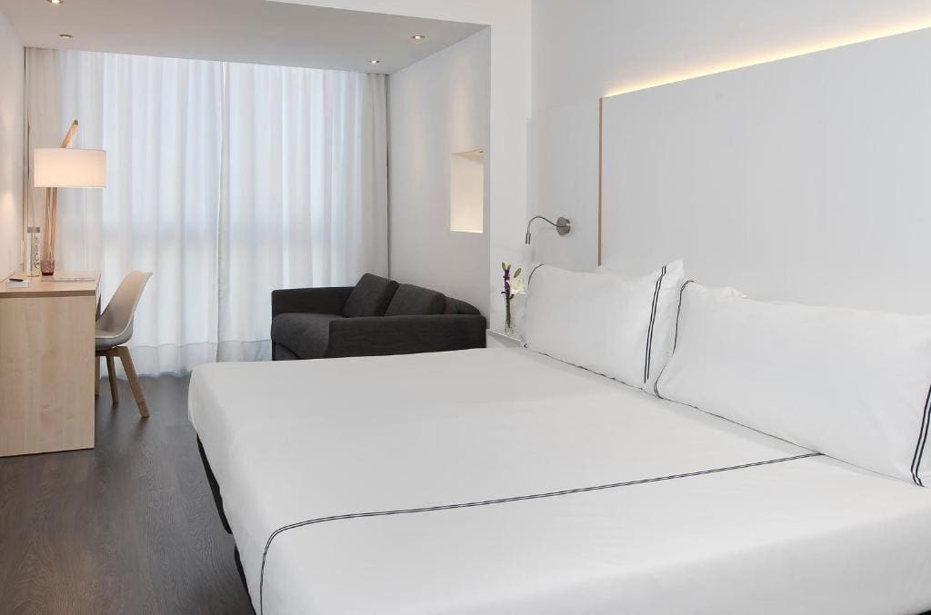 Deluxe Double Room room - Image 2