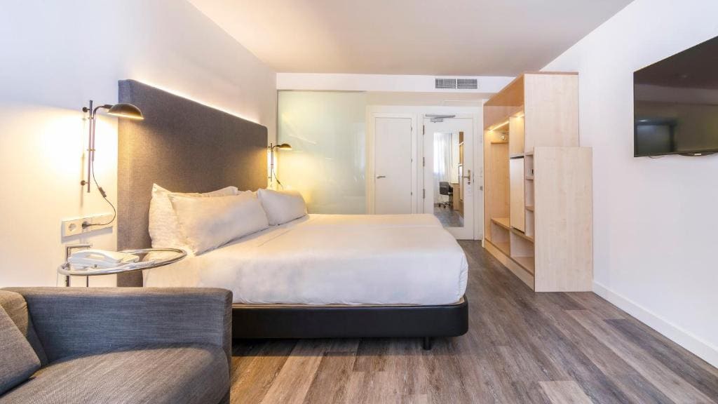 Superior Double Room room - Image 2