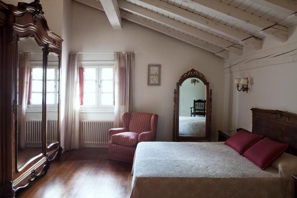 Superior Double Room room - Image 2