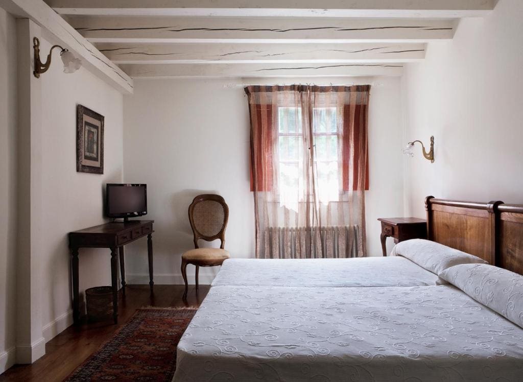 Double or Twin Room room - Image 1