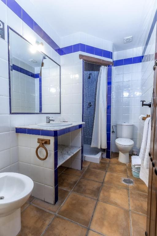Superior King or Twin Room room - Image 3