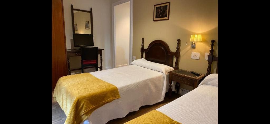 Room room - Image 1