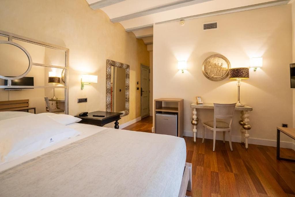 Double or Twin Room room - Image 1