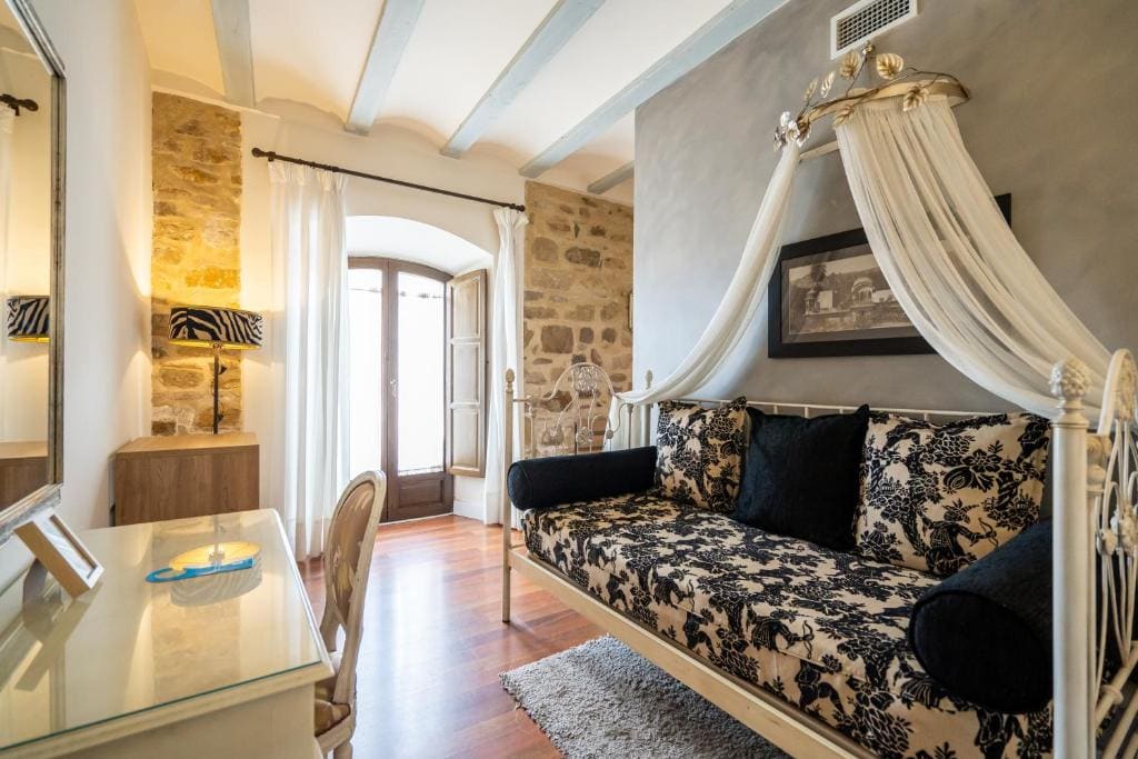 Double Room with Extra Bed room - Image 1