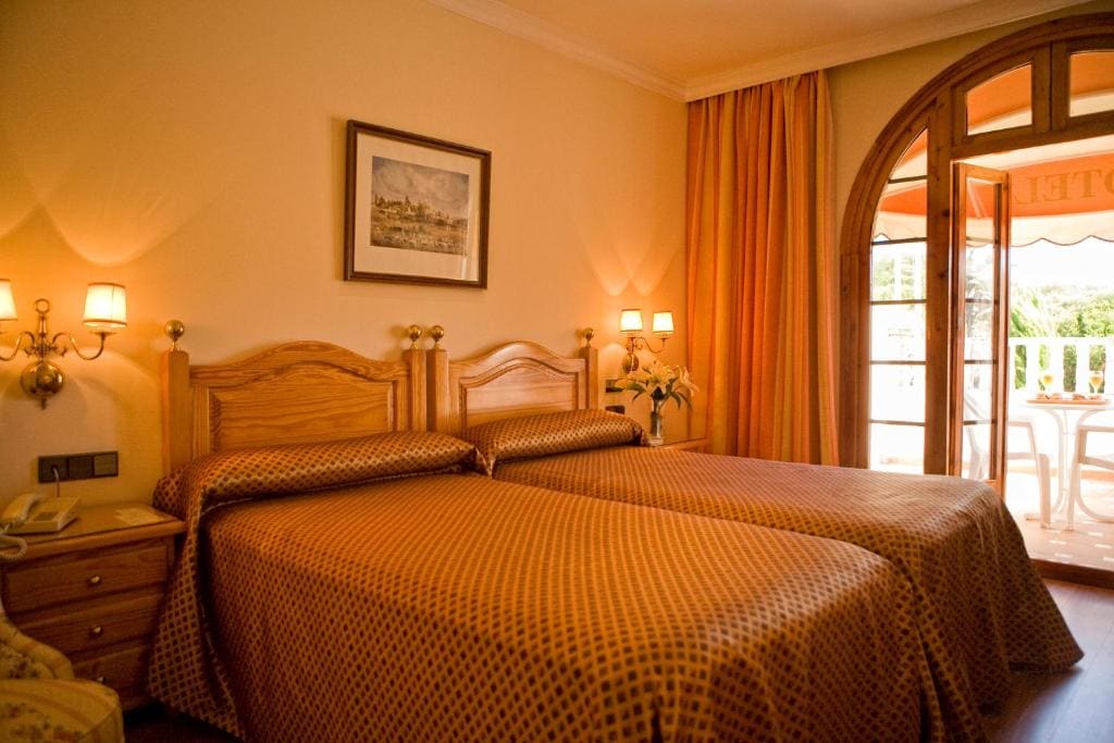 Double or Twin Room room - Image 1