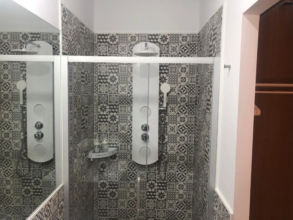 Standard Double Room room - Image 2