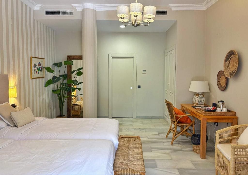 Classic Double or Twin Room room - Image 2