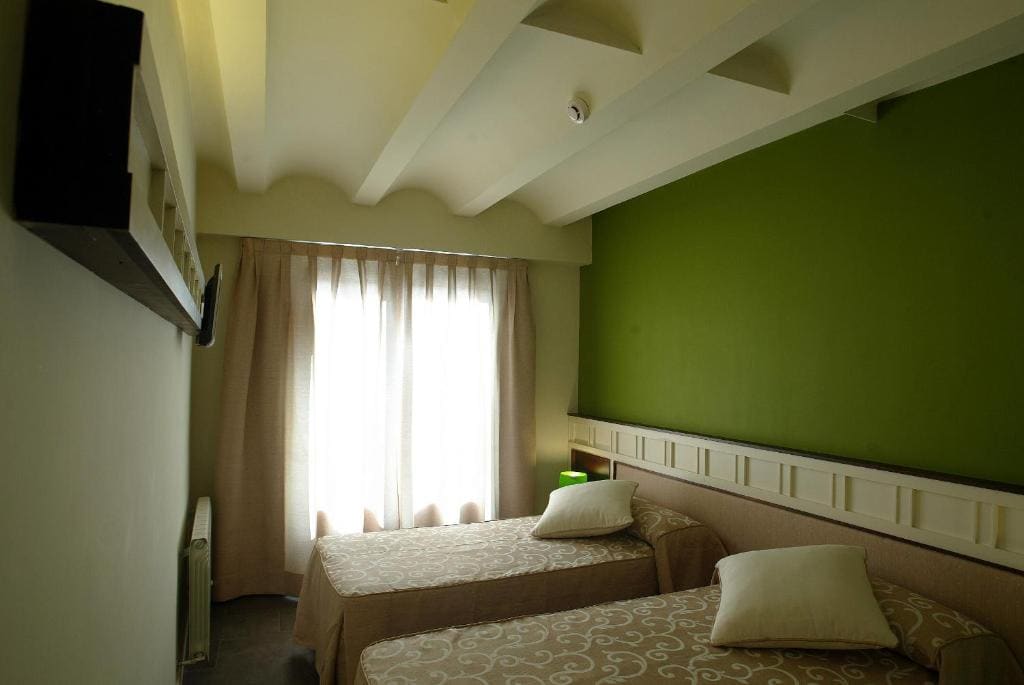 Double or Twin Room room - Image 2
