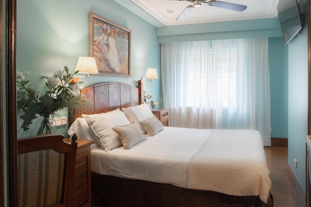 Queen Room room - Image 1