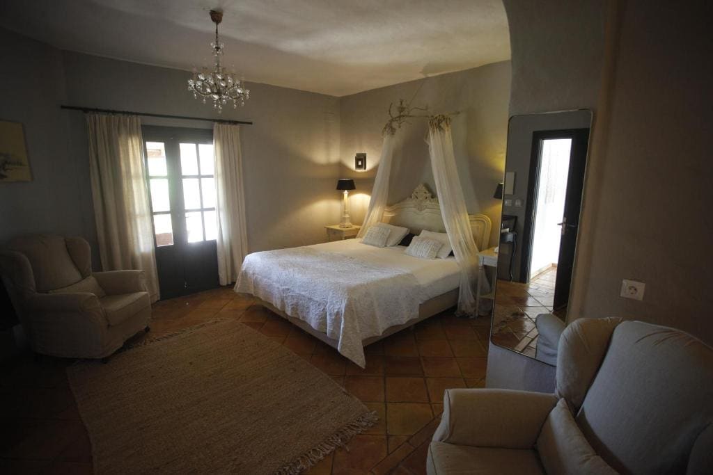 King Room with Garden View room - Image 1