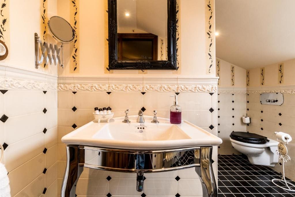 Suite room - Image 3