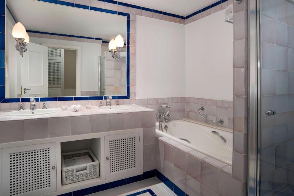 Classic Double Room room - Image 3
