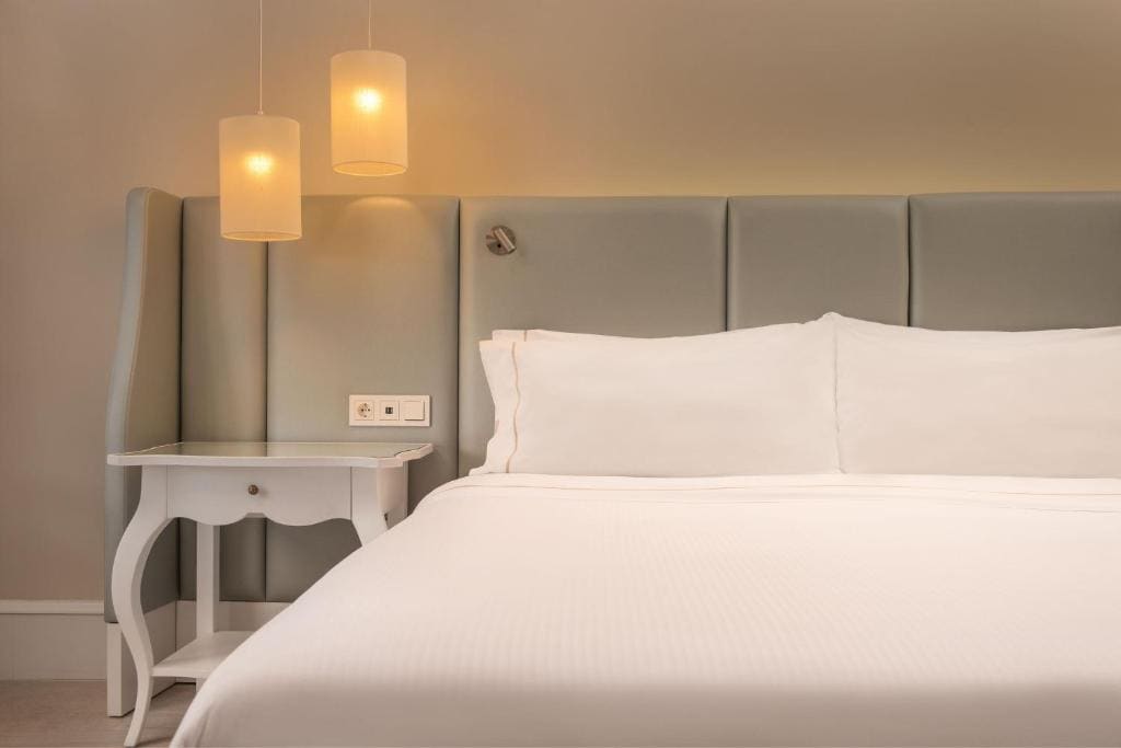 Classic Double Room room - Image 2