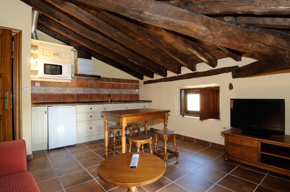 Superior Studio Apartment room - Image 3