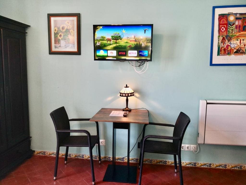 Standard Room with City View room - Image 3
