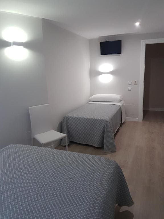 Triple Room with Terrace room - Image 1