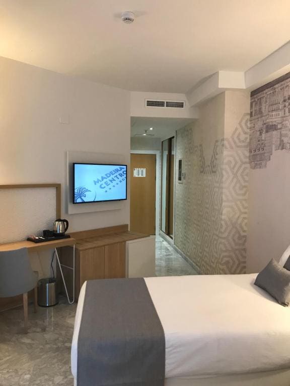 Comfort Double Room without Balcony (2 Adults) room - Image 2
