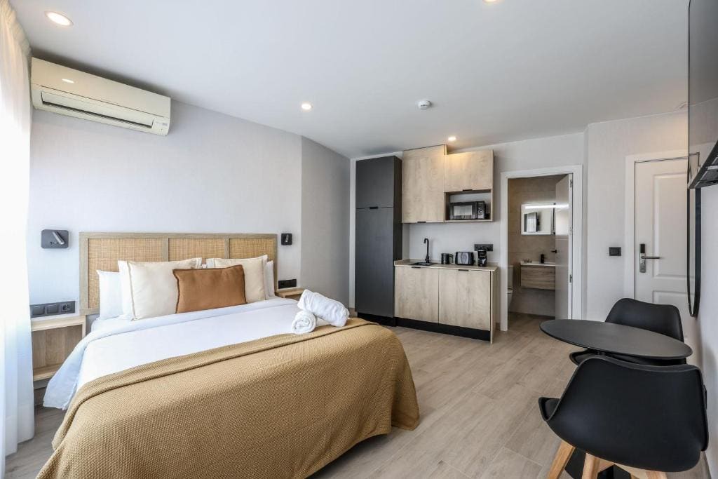 Superior Double Room room - Image 3