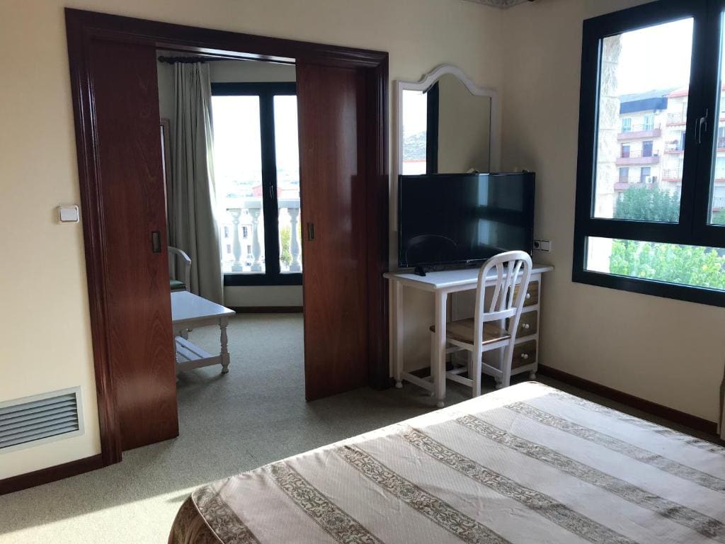 Suite room - Image 2