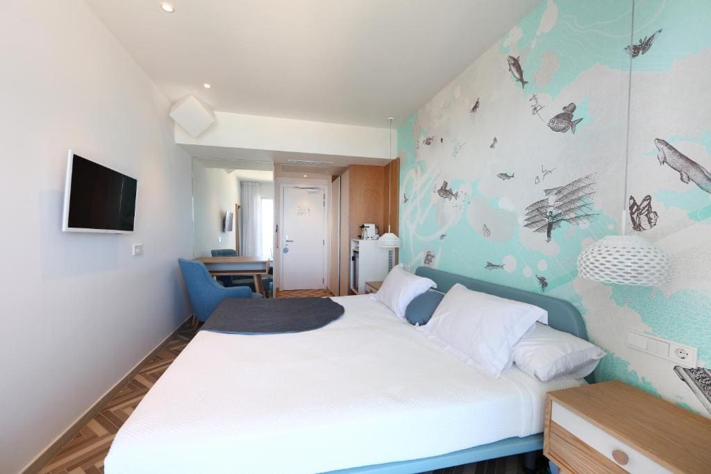 Superior Double or Twin Room with Sea View room - Image 1