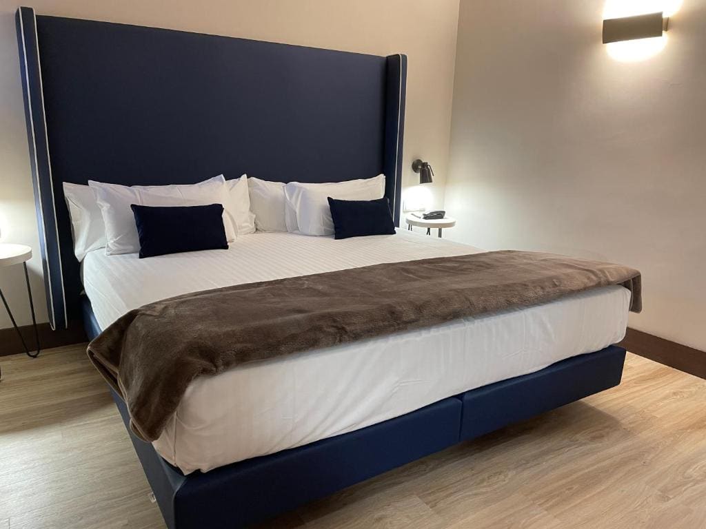 Habitación doble con cama extragrande room - Image 2