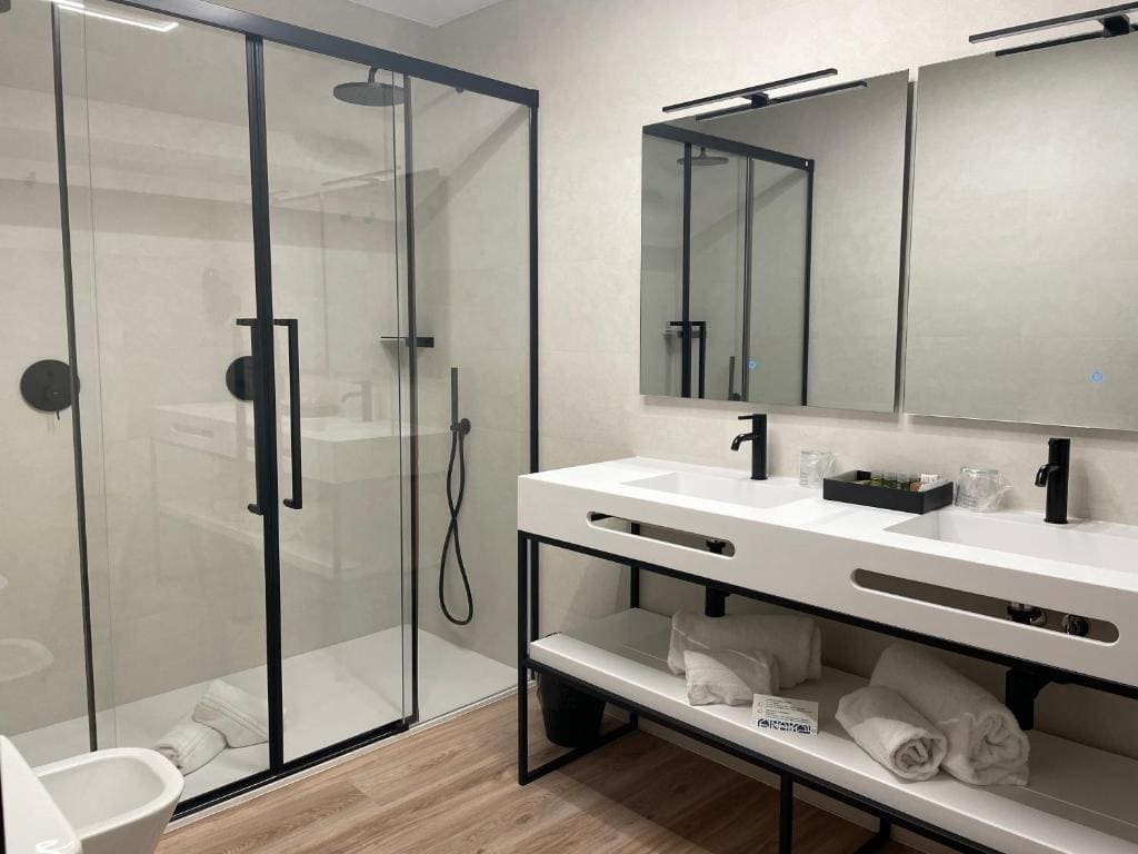 Junior Suite Mudéjar room - Image 2