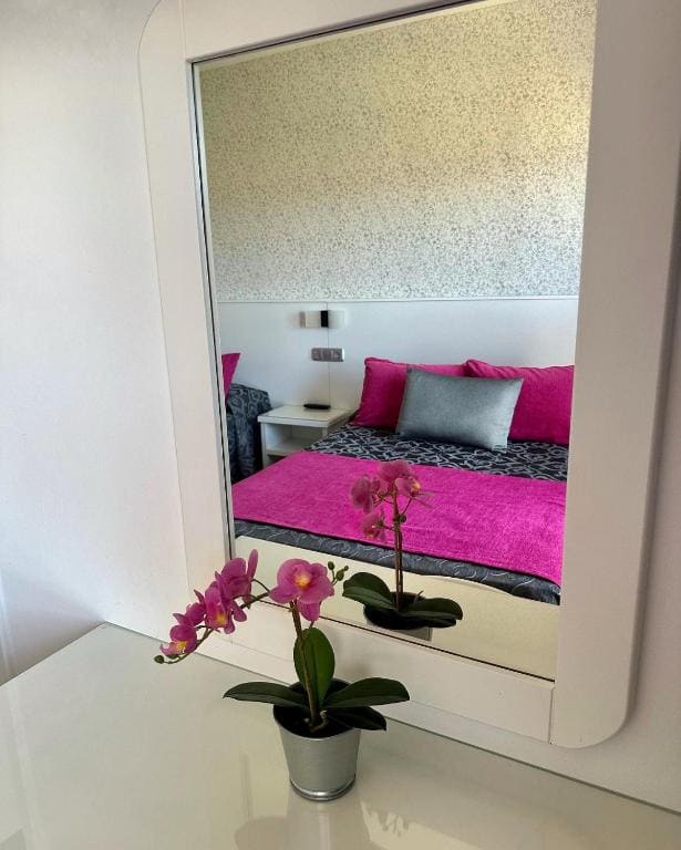 Quadruple with Terrace room - Image 1