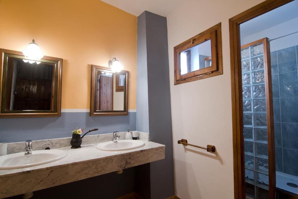 Double or Twin Room room - Image 1