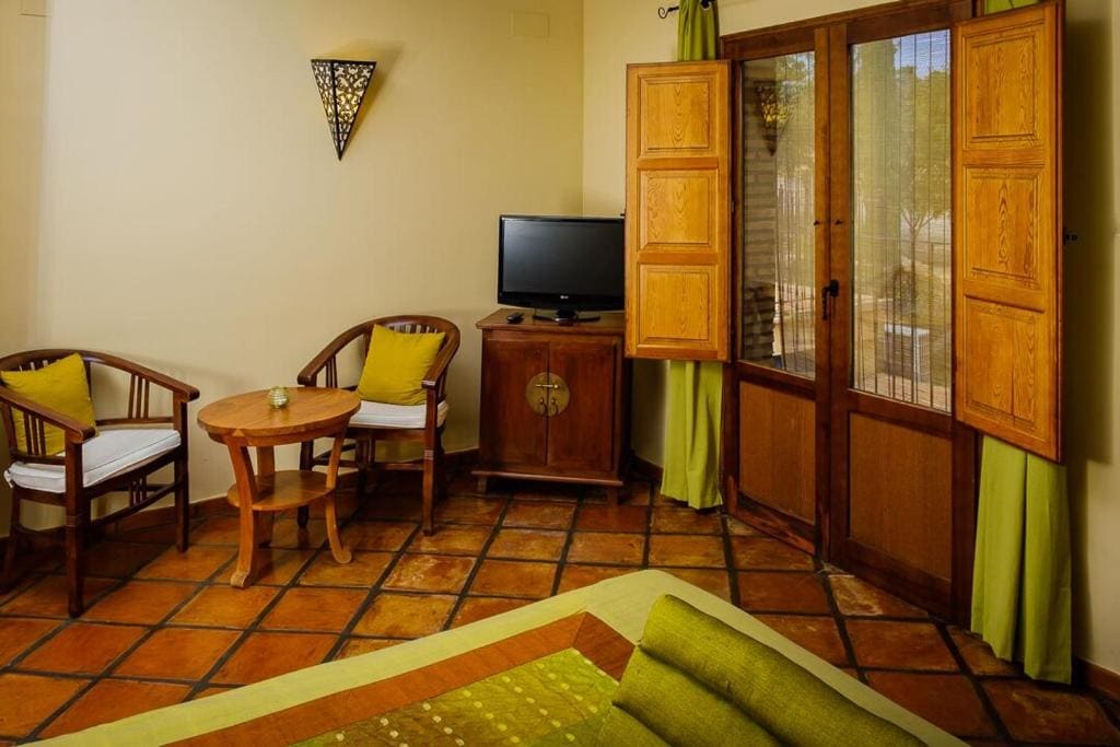 Queen Room - Disability Access room - Image 1