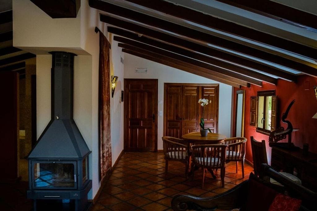 Suite room - Image 1