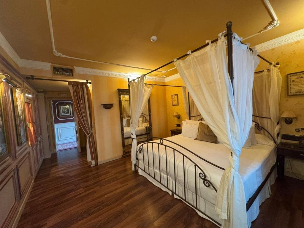 Double Room with Terrace room - Image 1