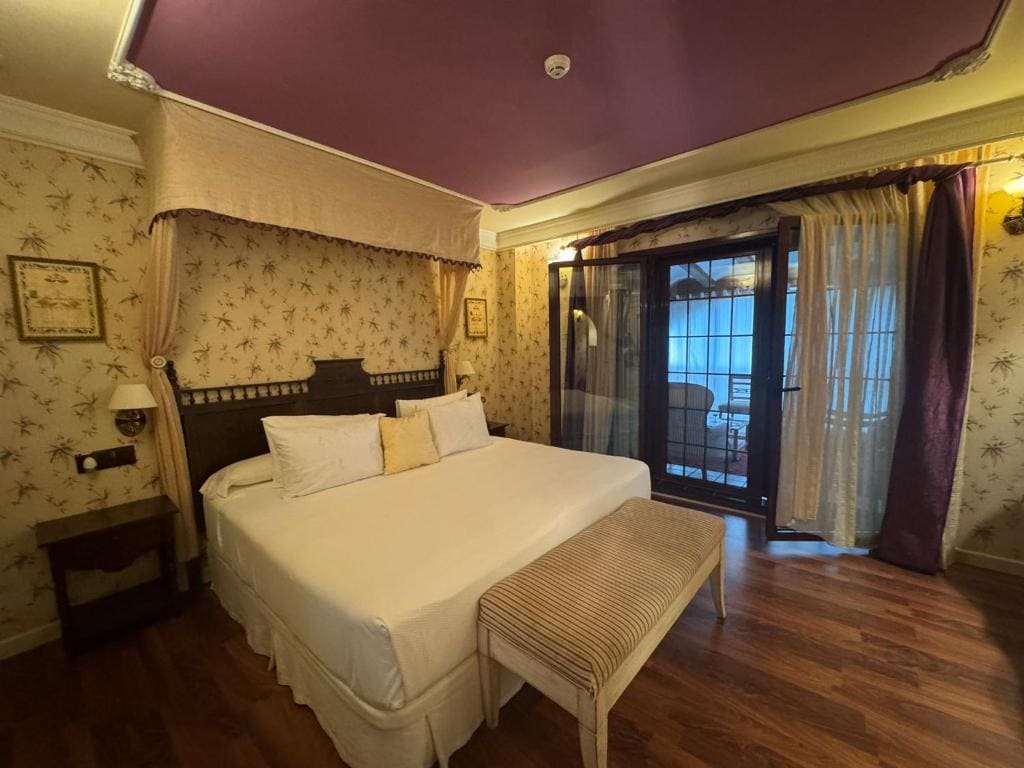 Double Room with Terrace room - Image 3