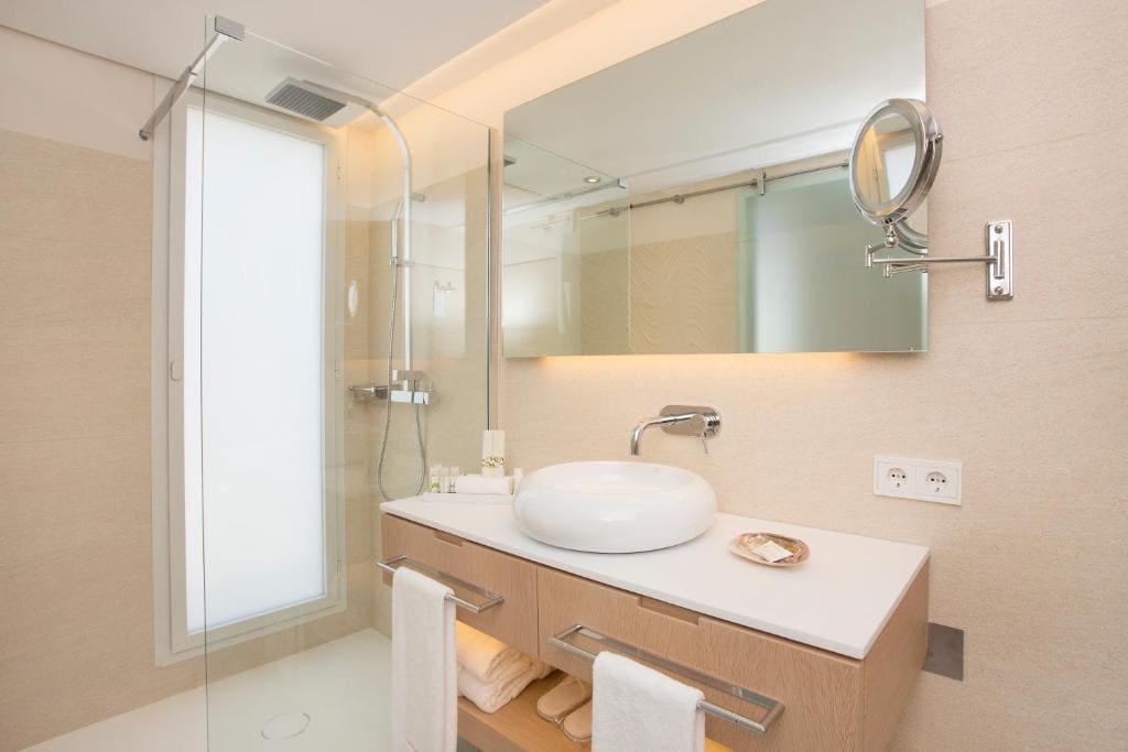 Superior Double Room Sea View room - Image 1